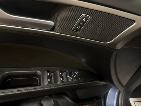 Used 2019 Ford Fusion SE image 23