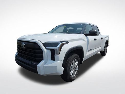 Used 2022 Toyota Tundra SR5 AWD/4WD image 8