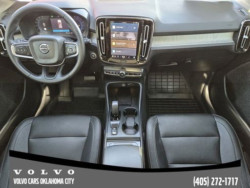 Certified 2024 Volvo XC40 B5 Core w/ Protection Package Premier image 25