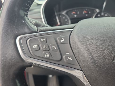 Used 2020 Chevrolet Equinox Premier image 23