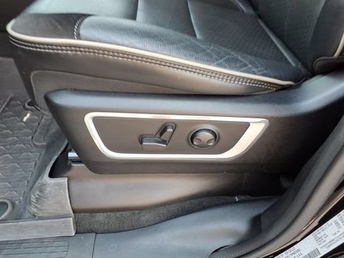 Used 2023 RAM 1500 Laramie AWD/4WD image 21