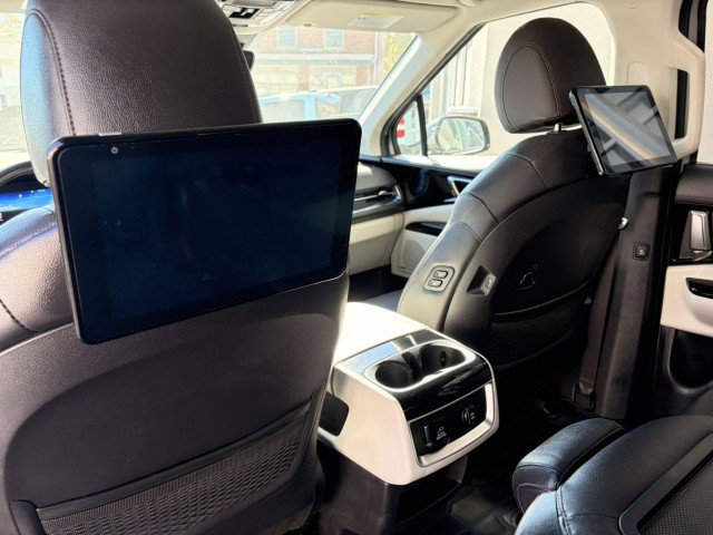 Used 2024 Kia Carnival SX Prestige FWD image 27