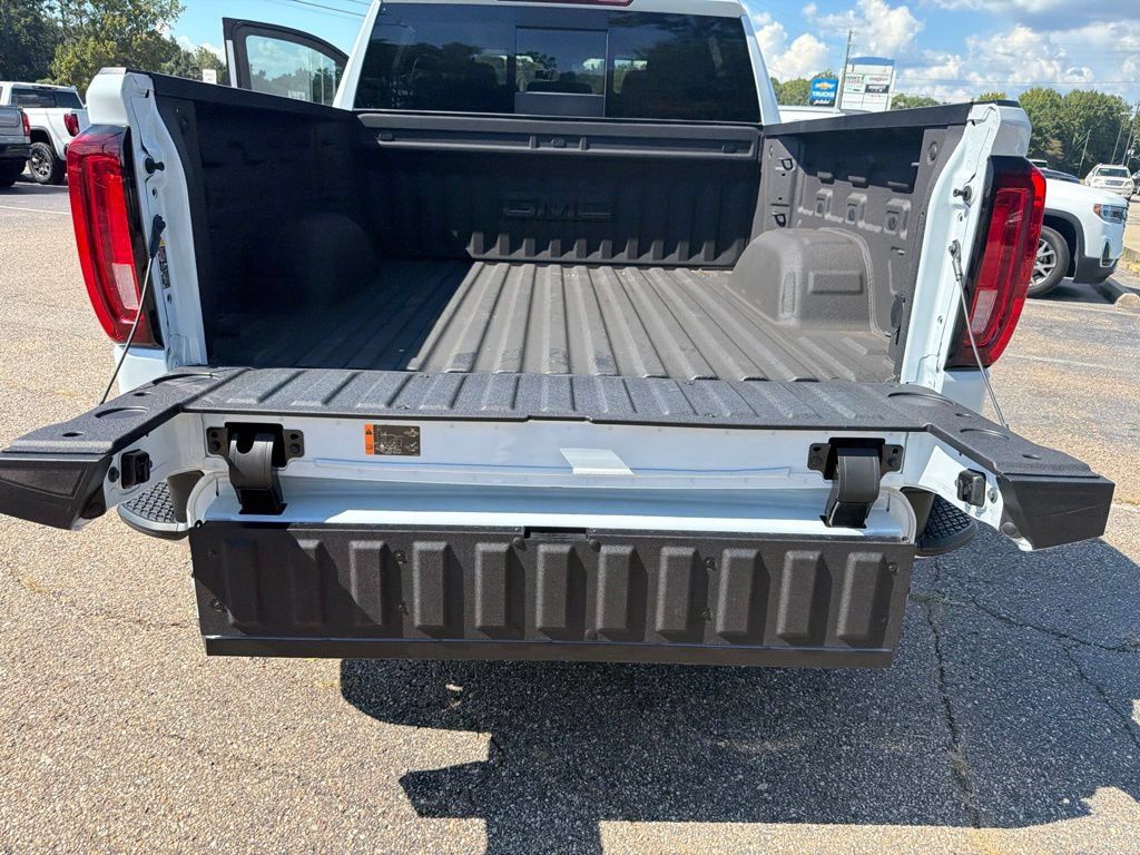 Used 2026 GMC Sierra 1500 SLT w/ SLT Premium Package AWD/4WD image 35