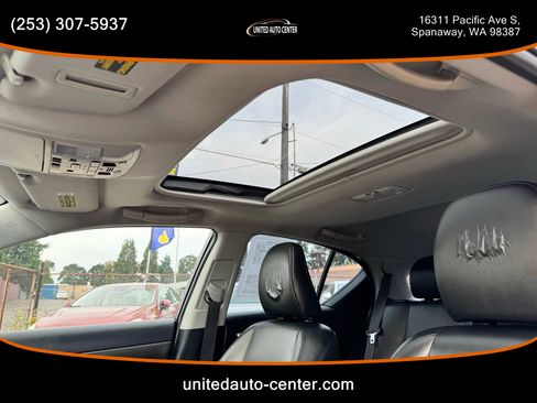 Used 2011 Lexus CT 200h image 13