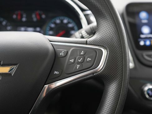 Used 2021 Chevrolet Malibu LT FWD image 24