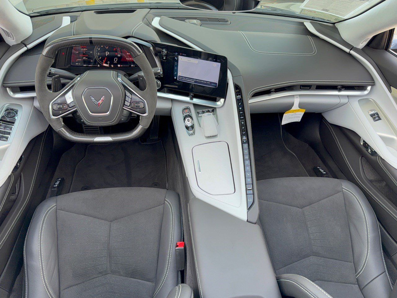 Used 2024 Chevrolet Corvette Z06 w/ Z07 Performance Package RWD image 17