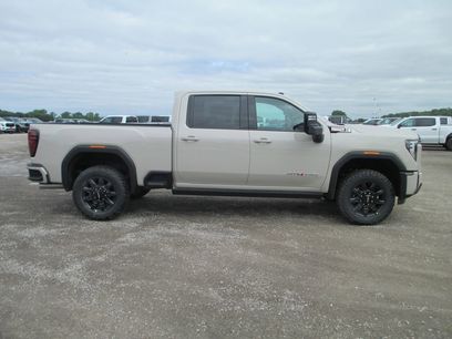 New 2026 GMC Sierra 2500 AT4 w/ AT4 Premium Plus Package
