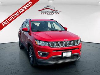 Used 2020 Jeep Compass Latitude image 1