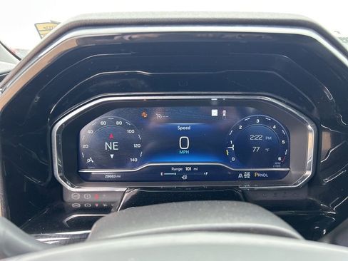 Used 2023 Chevrolet Silverado 1500 LT AWD/4WD image 17