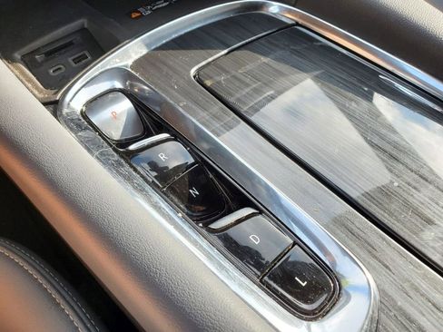 Used 2024 Buick Enclave Essence w/ Sport Touring Edition image 24