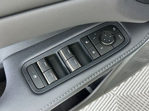 Used 2023 Lexus RX 350 Premium image 18