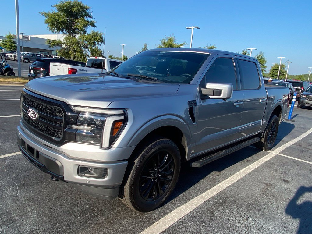 Used 2025 Ford F150 Lariat w/ Equipment Group 501A Mid AWD/4WD image 3