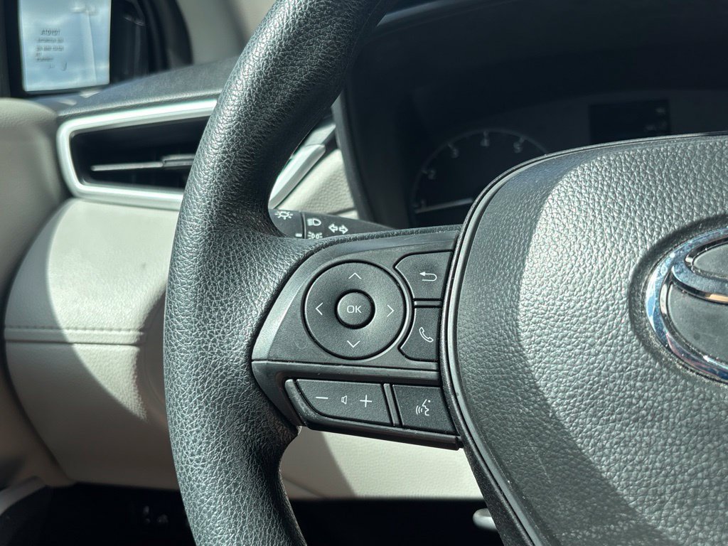 Used 2025 Toyota Corolla Cross L FWD image 19