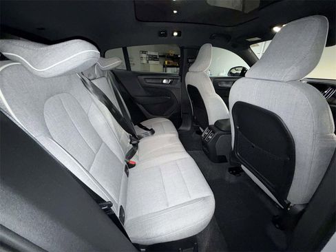 Used 2024 Volvo C40 P8 Recharge Ultimate image 16