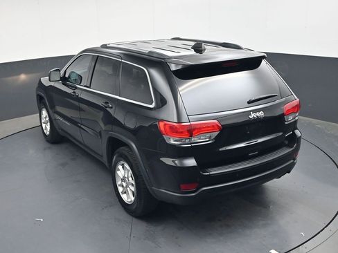 Used 2019 Jeep Grand Cherokee Laredo RWD image 23