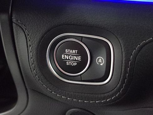 Certified 2025 Mercedes-Benz GLS 450 4MATIC image 16