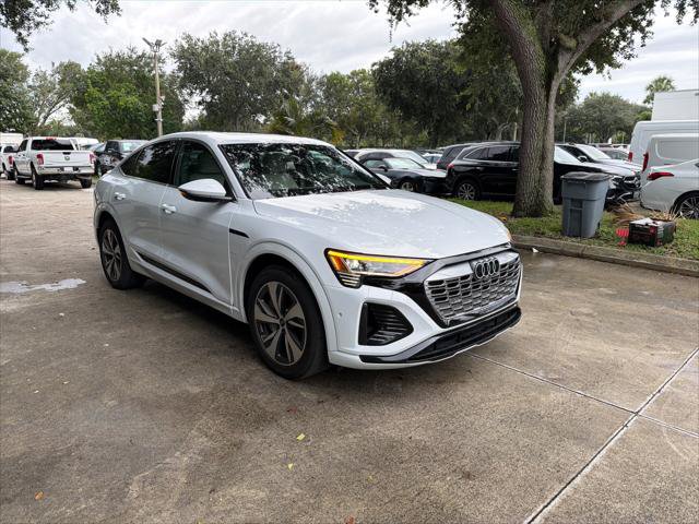 Used 2024 Audi Q8 e-tron Premium Plus w/ Premium Plus Package AWD/4WD image 4