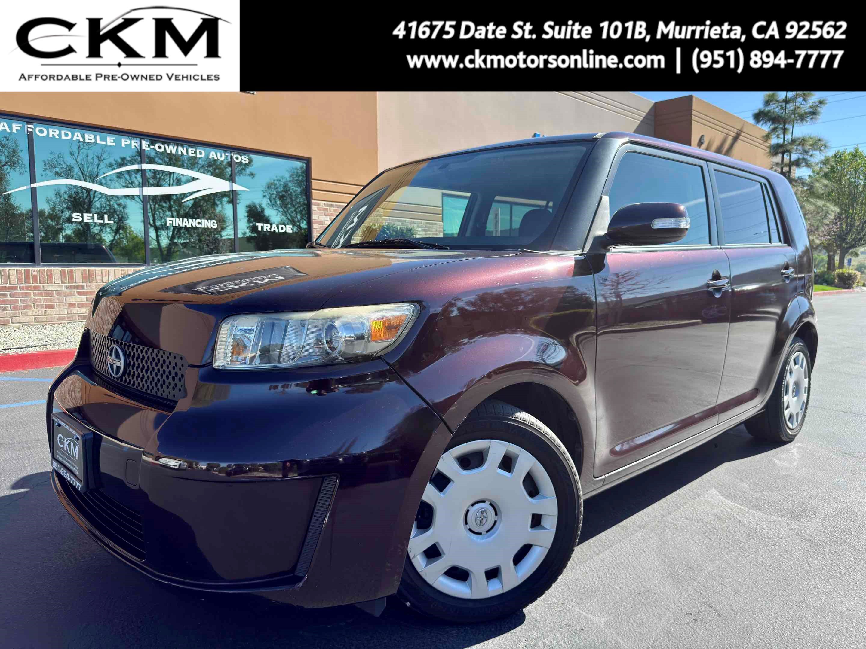 Used 2008 Scion xB FWD image 1