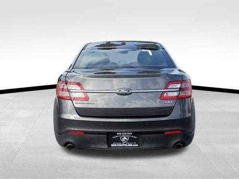 Used 2017 Ford Taurus SEL image 5
