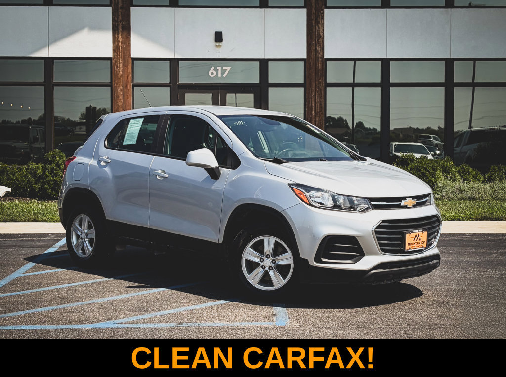 Used 2021 Chevrolet Trax LS AWD/4WD image 1