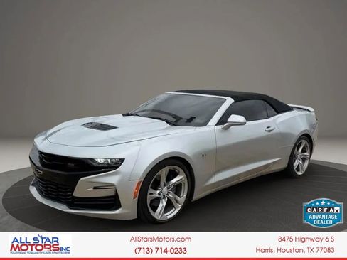 Used 2019 Chevrolet Camaro SS RWD image 3