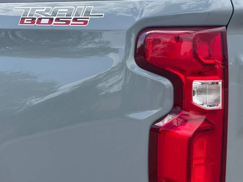 Used 2024 Chevrolet Silverado 1500 LT Trail Boss w/ Convenience Package II AWD/4WD image 27
