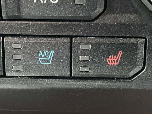 Used 2017 Ford F150 Lariat w/ Equipment Group 502A Luxury image 20