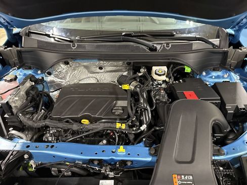 New 2026 Chevrolet Trax LT w/ LT Convenience Package FWD image 24