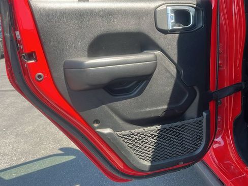 Used 2021 Jeep Wrangler Unlimited Rubicon AWD/4WD image 20
