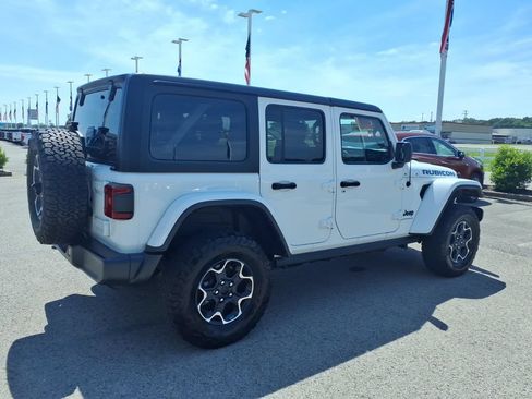 Used 2023 Jeep Wrangler Unlimited Rubicon 4xe w/ Cold Weather Group AWD/4WD image 2