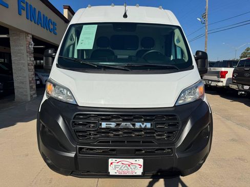 Used 2025 RAM ProMaster 3500 FWD image 2