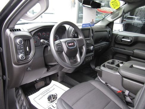 Used 2024 GMC Sierra 1500 Pro w/ Pro Value Package AWD/4WD image 6