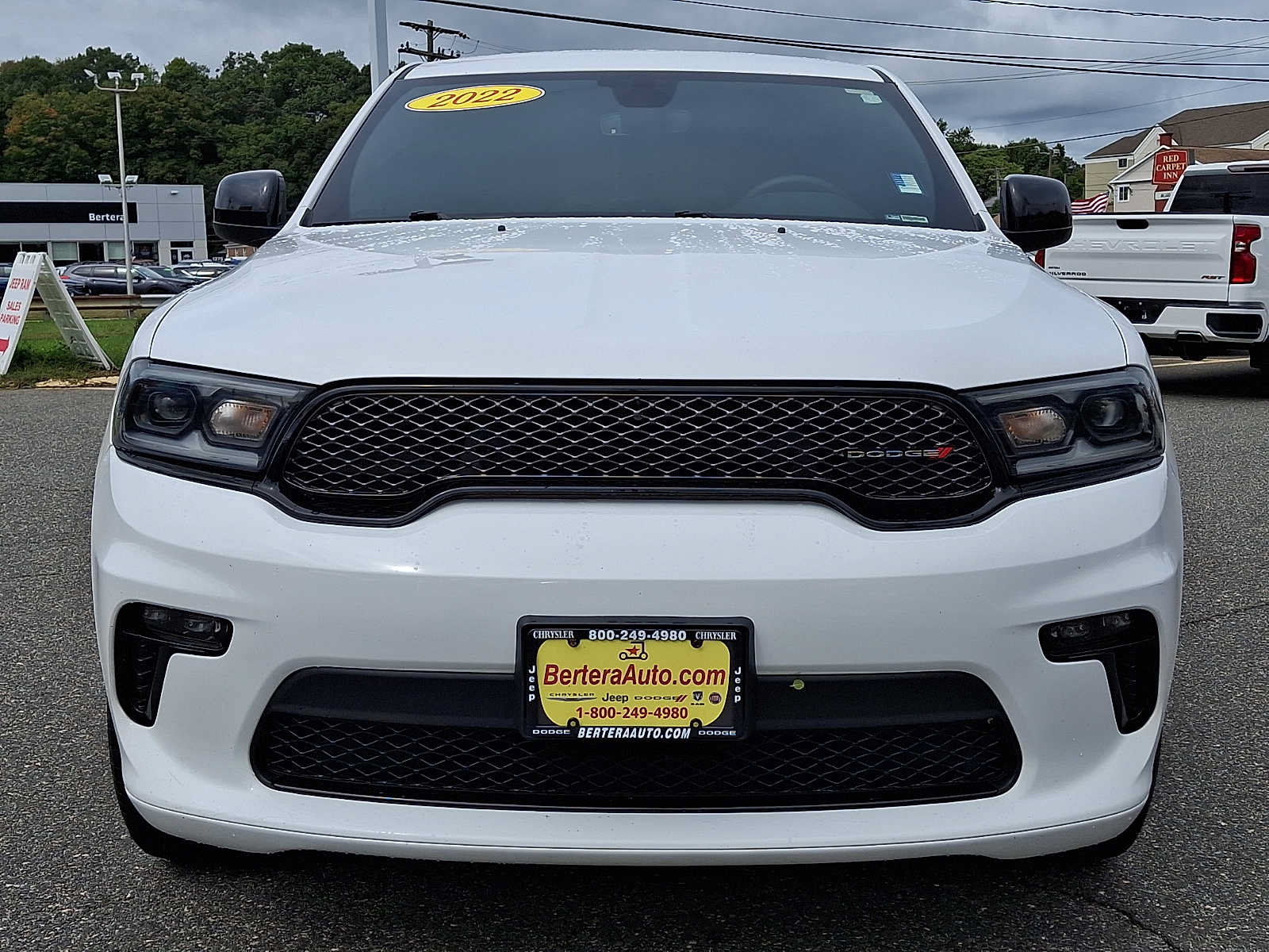Used 2022 Dodge Durango SXT w/ Blacktop Package AWD/4WD image 2