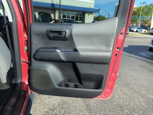 Used 2021 Toyota Tacoma SR w/ SR Convenience Package image 29