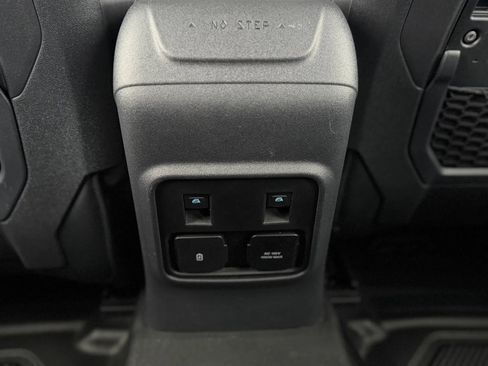 Used 2024 Ford Bronco Black Diamond image 41