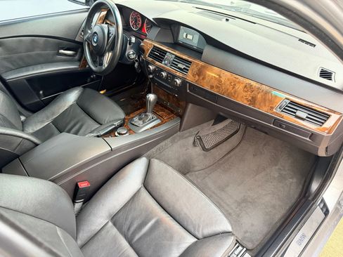 Used 2007 BMW 530xi Wagon image 15
