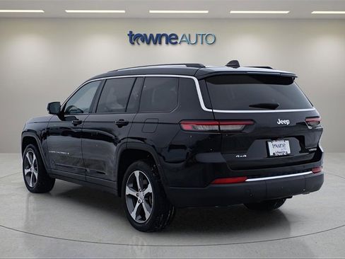 Certified 2023 Jeep Grand Cherokee L Limited w/ Trailer Tow Group (B) image 3