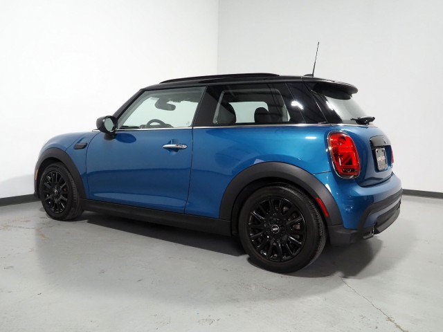 Used 2024 MINI Cooper 2-Door Hardtop FWD image 8