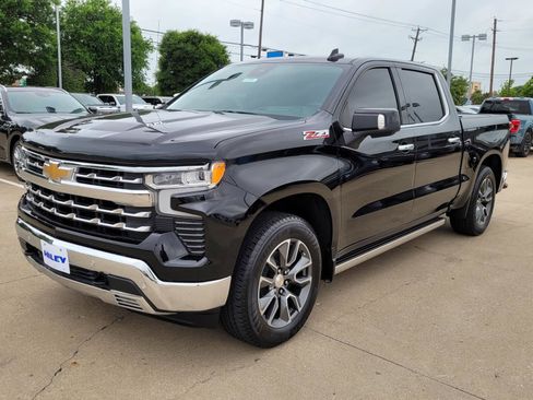 Used 2024 Chevrolet Silverado 1500 LTZ w/ Technology Package AWD/4WD image 2