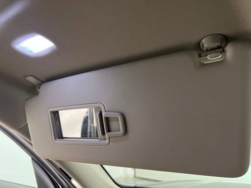 Used 2024 Volkswagen Atlas SE image 62