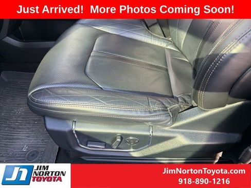 Used 2021 Ford Expedition Platinum image 8