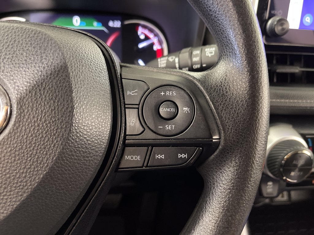 Certified 2023 Toyota RAV4 XLE AWD/4WD image 27