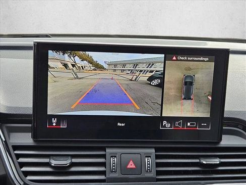 Used 2023 Audi Q5 2.0T Prestige w/ Prestige Package image 18