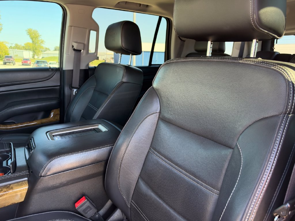 Used 2017 GMC Yukon Denali AWD/4WD image 10