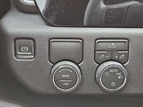 Certified 2026 Chevrolet Silverado 1500 LT w/ Texas Edition Plus RWD image 19