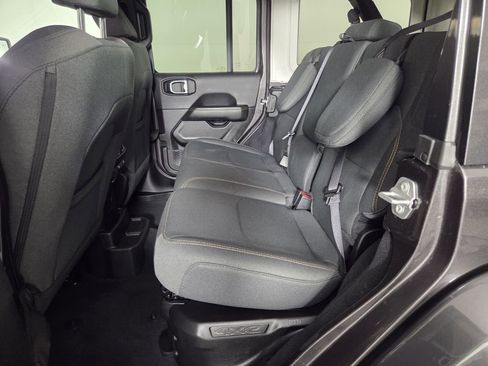 Certified 2025 Jeep Wrangler Sahara w/ Safety Group image 26