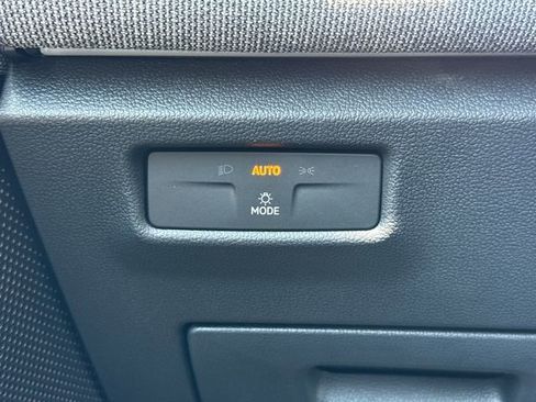 New 2025 Volkswagen Tiguan S image 41