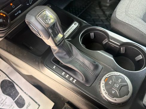 Used 2025 Ford Bronco 4-Door AWD/4WD image 27