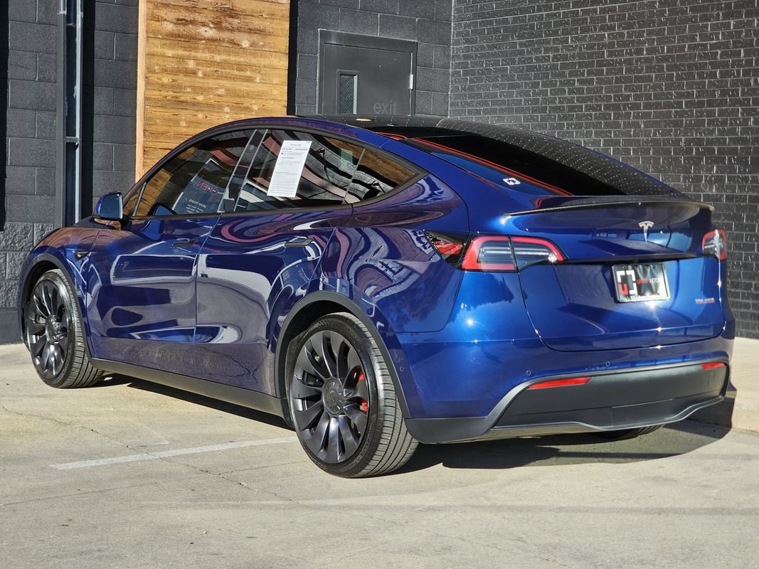 Used 2022 Tesla Model Y Performance AWD/4WD image 3