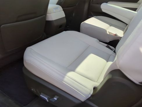 Certified 2025 Hyundai Santa Fe Calligraphy image 8